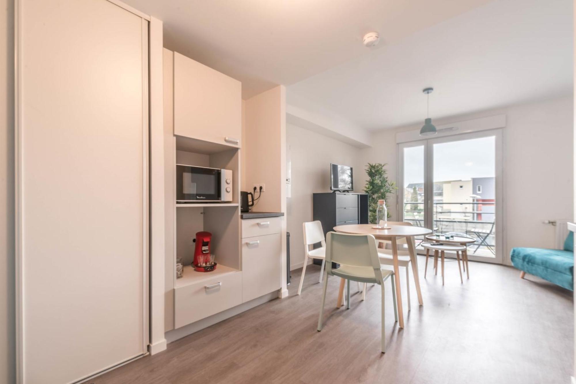 Apartamento PIERRICK - Studio proche gare, Wifi, arrivée 24 24 Le Mans Exterior foto